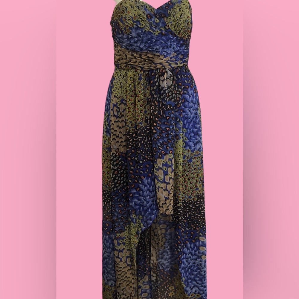 Beautiful Max and Cleo peacock/mermaid vibe strapless dress size S